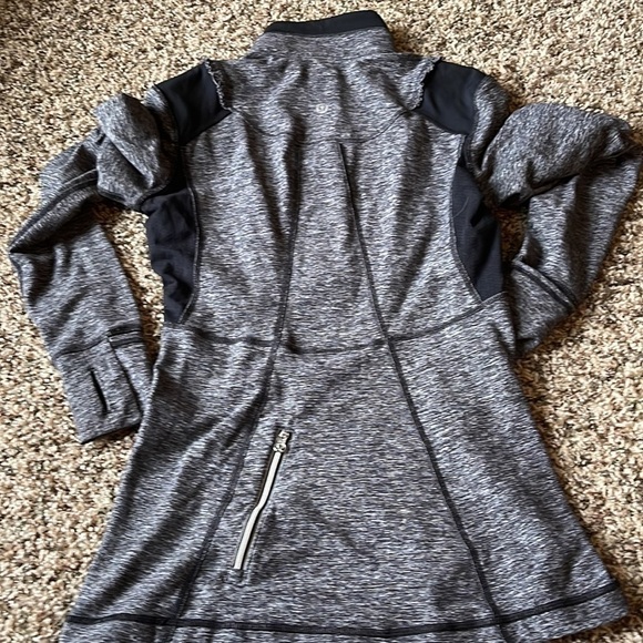 Lululemon Run Your Heart Out Pullover - - Picture 6 of 10